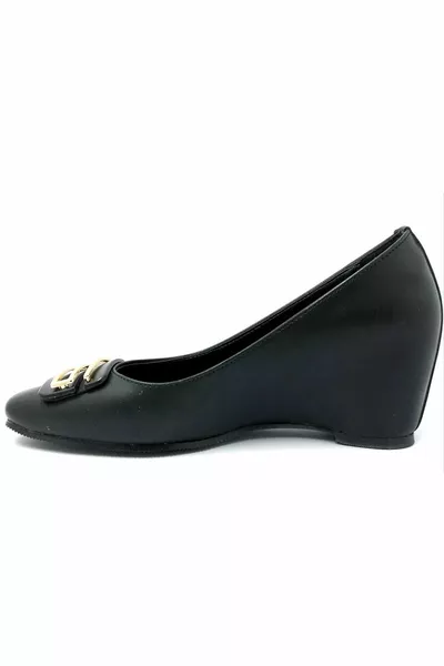 . Schwarze Damenschuhe mit gepolsterter Sohle