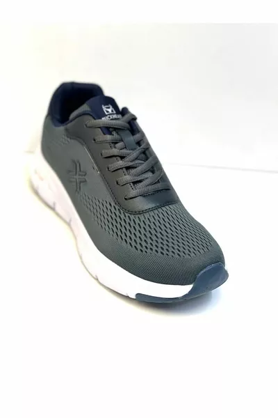  أحذية رياضية XXL للعناية بالرجال