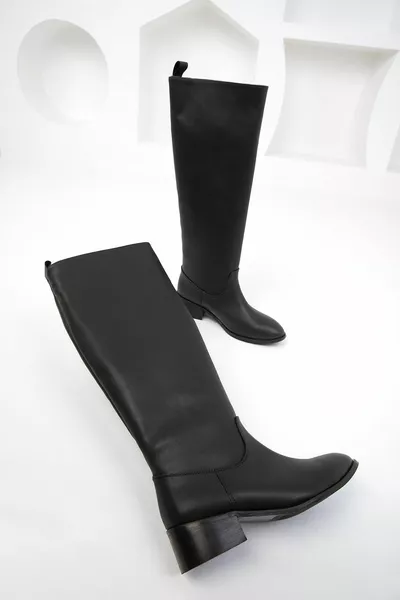 حذاء نسائي أسود 