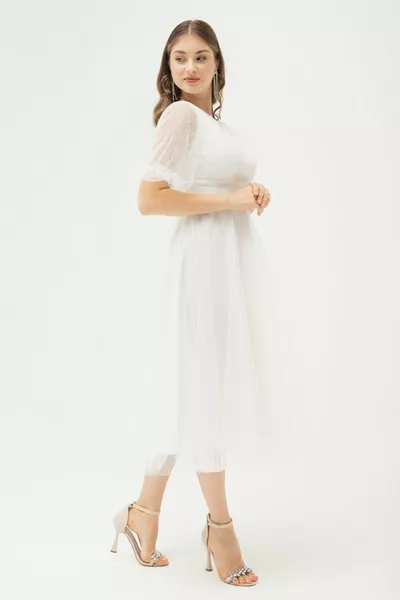 Дамска бяла вечерна рокля с балон с блестящ блясък