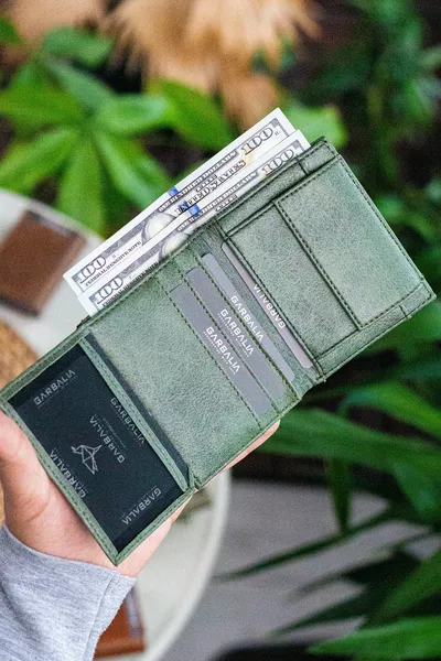 Liege Vegan Leather Coin Compartment Crazy Green Wallet с много притежатели на карти