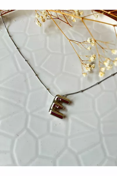 сребрист цвят балон балон модел стоманена буква колие буква E