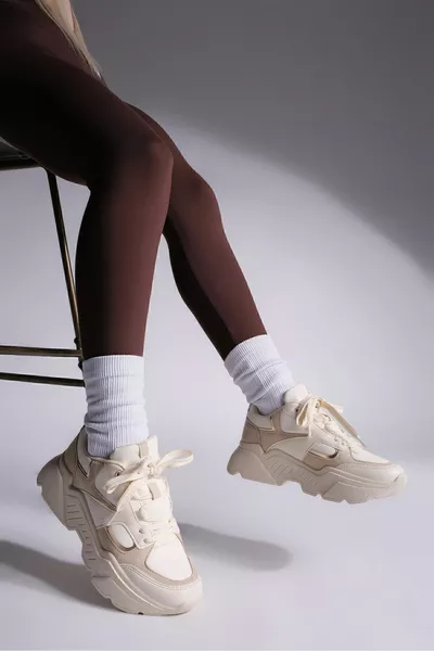 حذاء رياضي نسائي نعل سميك حذاء رياضي برباط Gonlez بيج