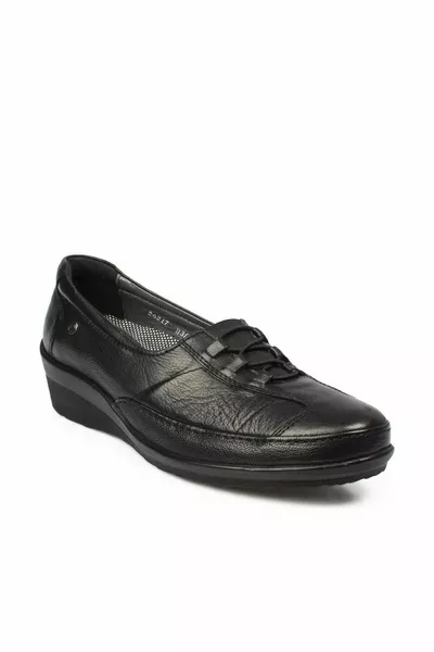 سالدا اتش حذاء رياضي كومفورت للسيدات اسود