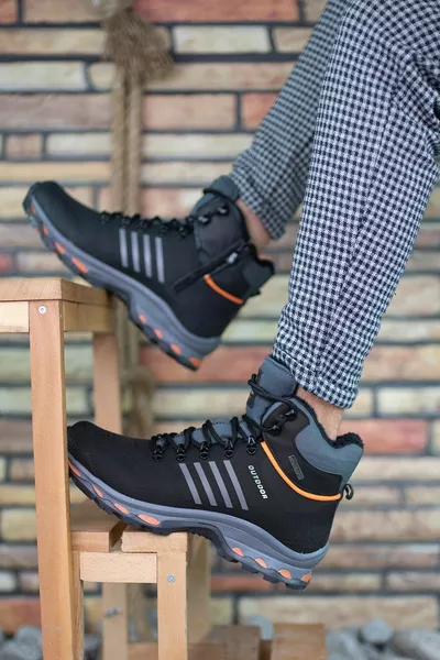 حذاء جامبر بلاك للرحلات الرجالية باللون الأسود المدخن 