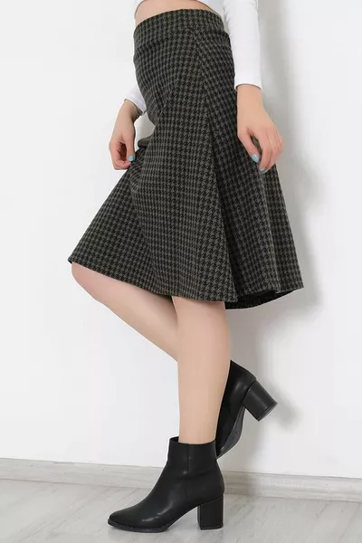 تنورة متوسطة الطول كاكيبلاك