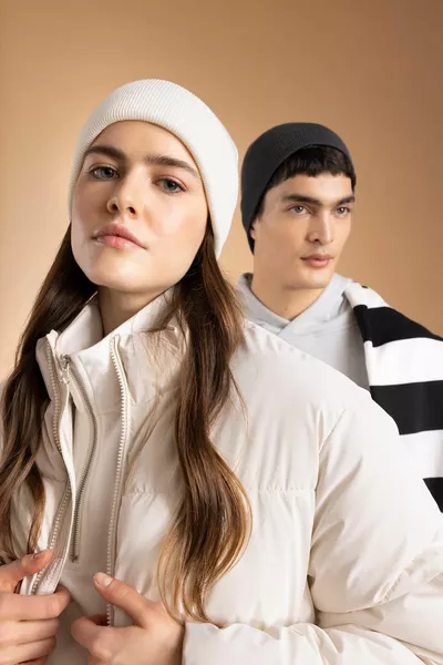 Дамска плетена шапка wn