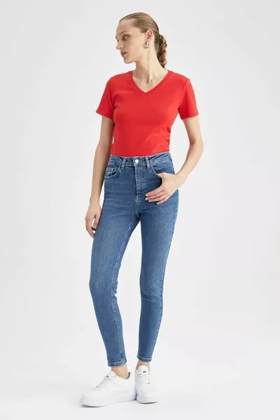 Slim Fit Basic Kurzarm T-Shirt mit V-Ausschnitt aus  % Baumwolle sm