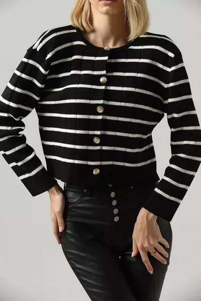 كارديغان قصير بأكمام ناعمة وياقة دائرية للنساء