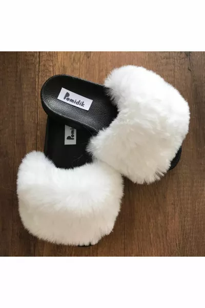 Kadın Beyaz Yumuşak Bol Tüylü Tek Bantlı Yazlık Terlik