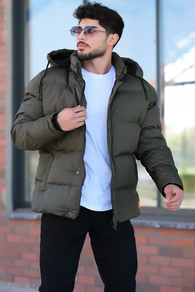 Stijlvolle gecombineerde afneembare capuchon met embleem, met bont gevoerde pufferjas 