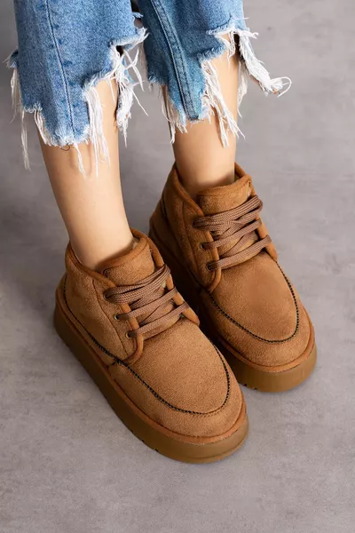 حذاء نسائي متوسط الكعب ميني بنعل سميك من الجلد السويدي مع فرو داخلي ورباط نصفي