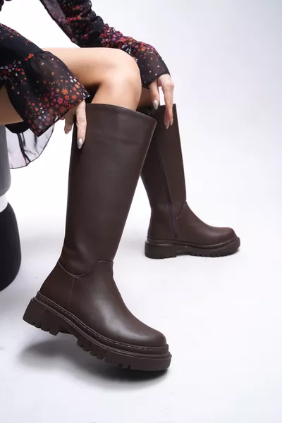 حذاء نسائي عالي  جلد بني