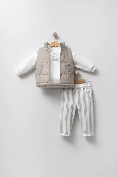 طقم أولاد رضّع من ثلاث قطع مع صدرية منفوخة 