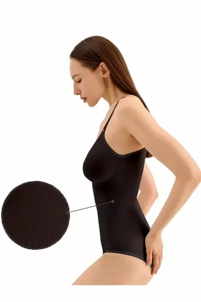 Corset raffermissant régional avec body à crochets modèle Mamey, couleur noire 