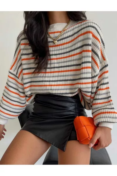 كنزة نسائية مخططة