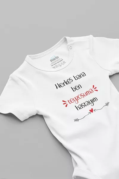 بودي أطفال بأزرار مضغوطة من ٪ قطن مطبوع عليه عبارة 'الجميع يقول لي أنا مريضة لعميتي' رقم 