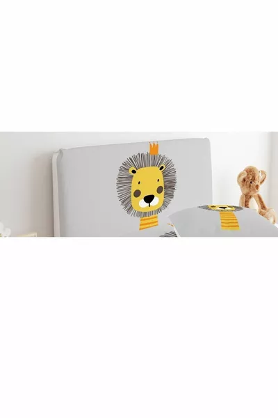 Baza Başlık Kılıfı Sevimli Aslan