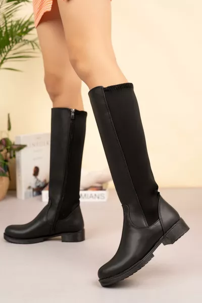 حذاء نسائي أسود من قماش الغطس