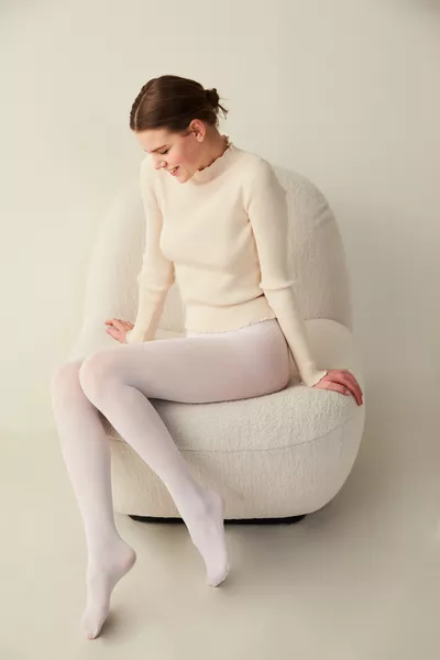 جوارب بيضاء ميكرو  بانتليكشيوس