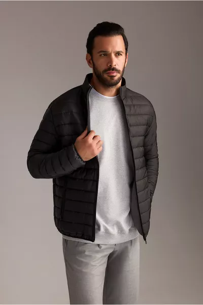 سترة رياضية مبطنة