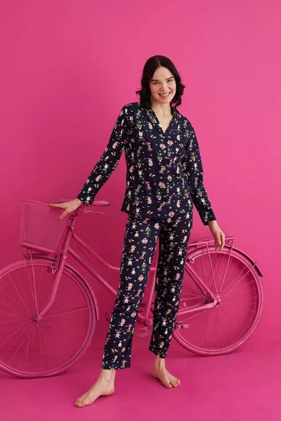 طقم بيجامة قطني بأزرار