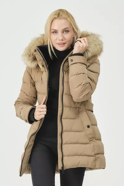 Damesjas met afneembare capuchon en nepwollen kraag, pufferjas Yasmin K.beige