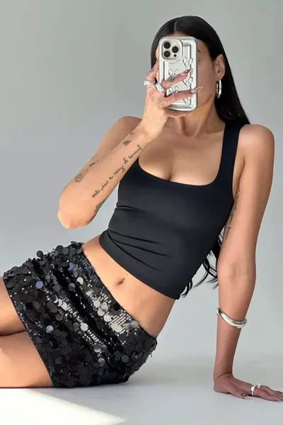 Kare Yaka Geniş Askılı Crop Bluz