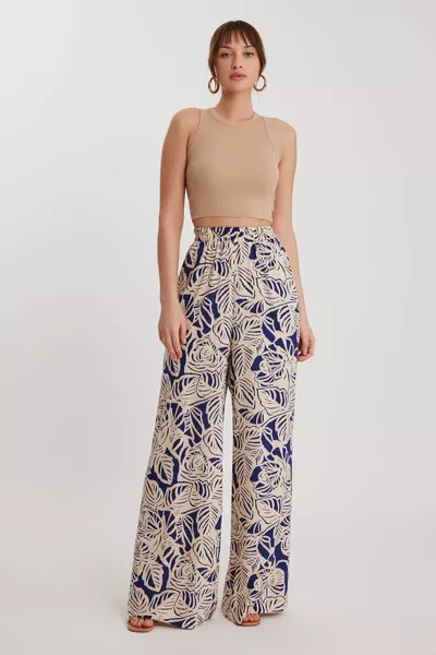 Comfortable Pants with Self-Patterned, Elastic Waist