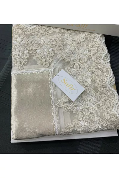 Caalve Lace Velvet Tablecloth  Gold Cappuccino