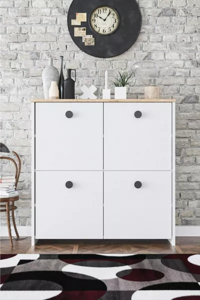 خزانة زخرفية عصرية بأربعة أبواب وأربعة رفوف بلون البلوط الأبيض