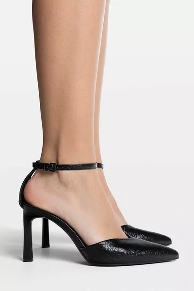 Sandales à lanières style chaussures