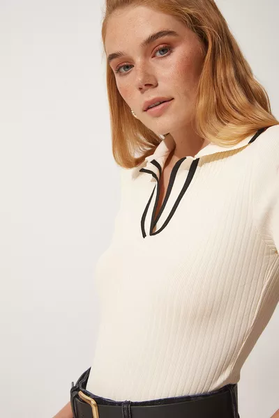 Дамска блуза с къс ръкав, рипсен трикотаж с поло яка за лятото 