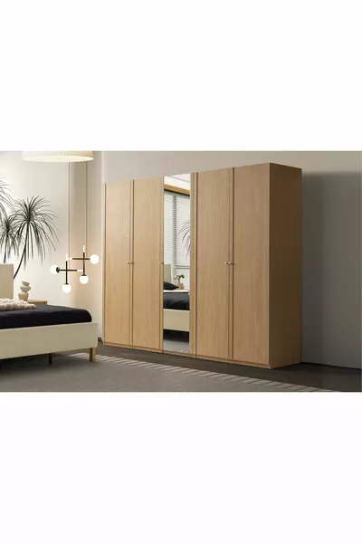 Folt Brown 5-Door Bedroom Set