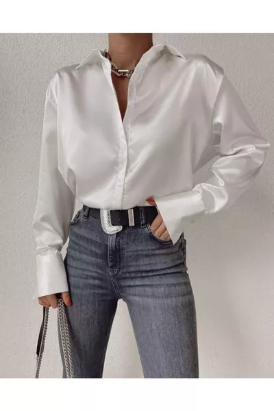 قميص نسائي أبيض من الساتان