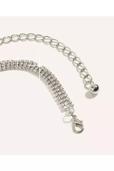 حزام المرأة بحجر