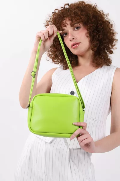 حقيبة نسائية صغيرة عصرية بحزام كروس قابل للتعديل بسحاب، يمكن حملها باليد أو على الكتف