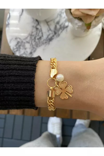 سوار نسائي مطلي بالذهب