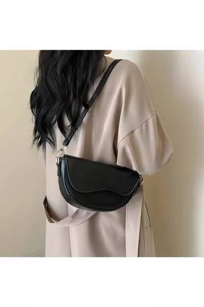 حقيبة كتف نسائية بحزام قابل للتعديل وشنطة بسحاب وجودة تصنيع عالية 