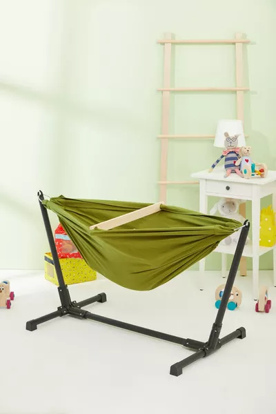 أرجوحة أطفال بمظلة وقاعدة (أخضر)