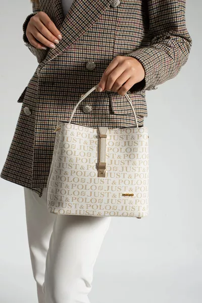 Borsa da donna in visone color cognac con tracolla lunga e 4 scomparti