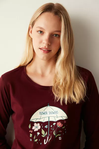 Bourgondische pyjamaset met bloemenpatroon