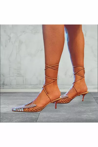 ماركة Io&Te ، صناعة يدوية إيطالية ، ذهبي ، كعب ، أنيق ، أحذية