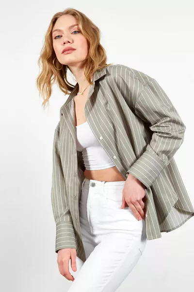 قميص زيتوني نسائي مخطط كبير الحجم | 