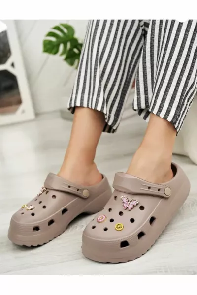 المرأة ماريا عدم الانزلاق شاطئ البحر كوك طبيب ممرضة مستشفى الراحة عارضة سحر الصنادل النعال