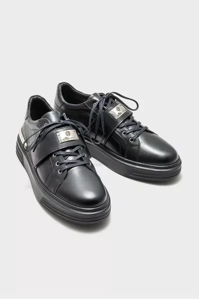 حذاء رياضي رجالي جلد أسود