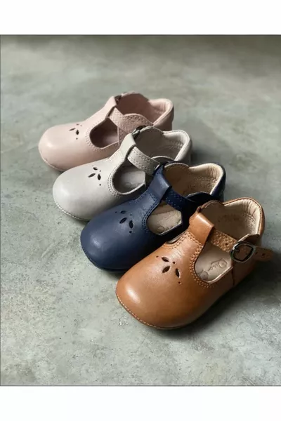 Unisex in vera pelle primo passo scarpe per bambini con fibbia Little Bloom