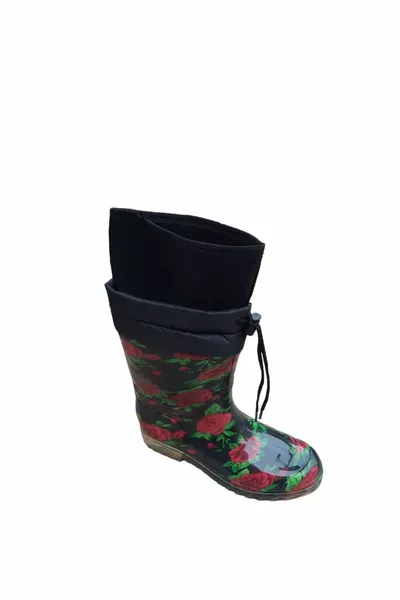 Шарени ботуши с чорапи