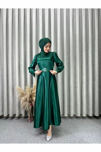 فساتين سهرة الأميرة المحجبة مع أكتاف كشكش