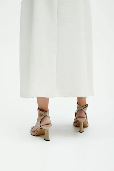 Женские вечерние туфли из натуральной кожи 